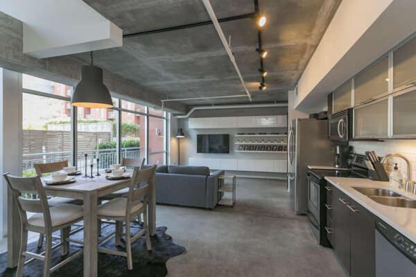 Luxe + Modern Johnny Cash Inspired Executive Condo Nashville Exteriér fotografie