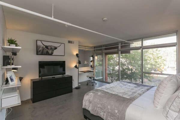 Luxe + Modern Johnny Cash Inspired Executive Condo Nashville Exteriér fotografie